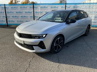 Damaged car Opel Astra 1.2 Turbo GS 2024/3