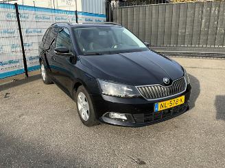 Damaged car Skoda Fabia 1.2 TSi Combi Ambition Business 2017/6