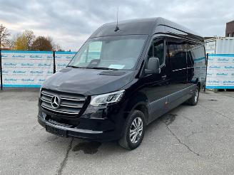 krockskadad bil auto Mercedes Sprinter 317 CDI KA L3H2 2024/11
