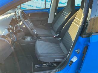 Volkswagen Up! 1.0 BlueMotion Cup picture 6