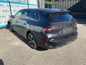 Opel Astra Sports Tourer 1.2 Turbo (96kW) GS picture 3