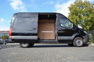Mercedes Sprinter 317 L2H2 | PRO | Cruise | Camera | Navi | App | 3.5t AHK voorb. Automaat picture 4