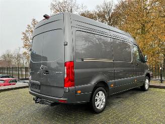 Mercedes Sprinter 317 L2H2 Automaat | PRO | Cruise | Camera | Stroelverw. | MBUX | BPM Vrij! picture 16
