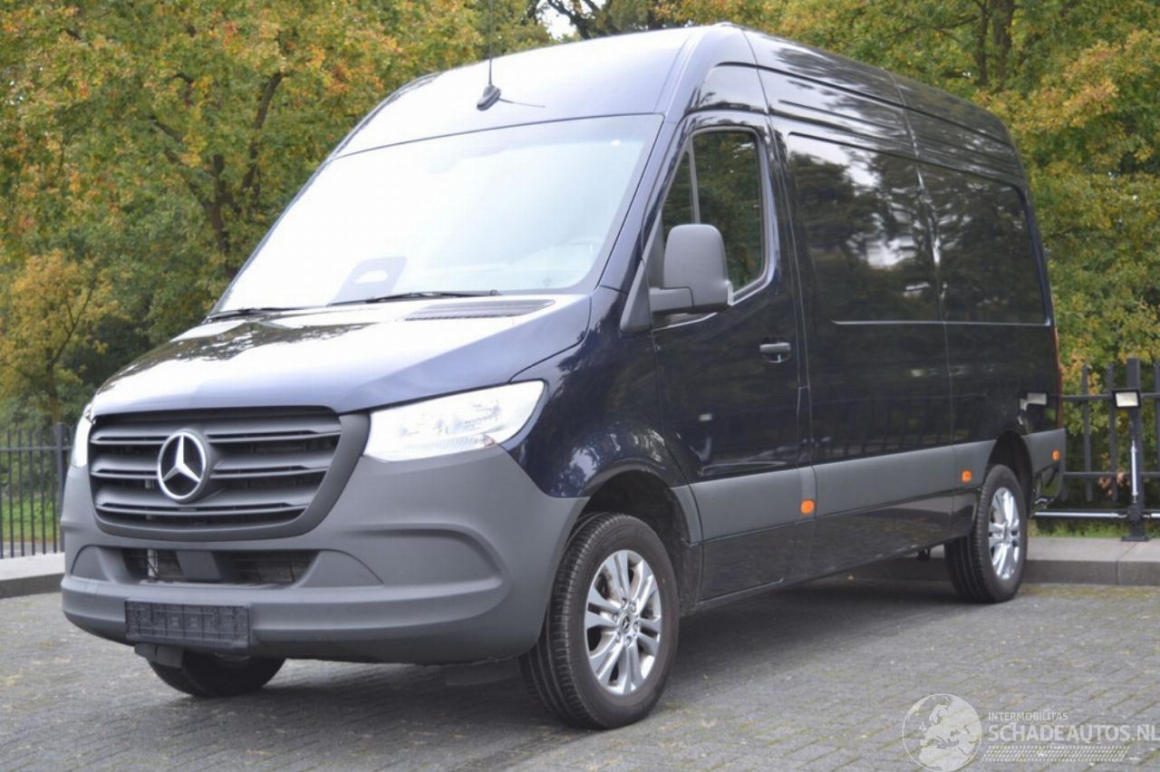 Mercedes Sprinter 317 L2H2 Automaat | 3,5t Trekhaak | Cruise | Camera | Stoelverw. | MBUX | BPM Vrij