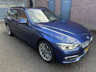BMW 3-serie 320 320i Executive picture 2