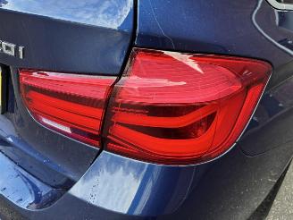 BMW 3-serie 320 320i Executive picture 10