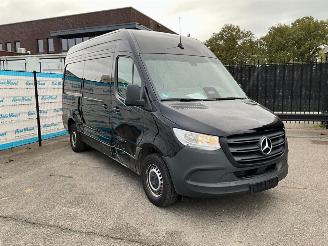 Mercedes Sprinter 317 CDI (125 kW) L2H2 | PRO | Cruise | Camera | Navi | App | 3.5t AHK voorb. Automaat | BPM Vrij! picture 2