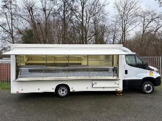 begagnad bil bedrijf Iveco Daily 3.0 (107kW) Markt Verkaufwagen 2015/8