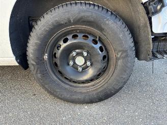 Volkswagen Caddy Basis picture 8