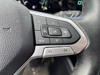 Volkswagen Golf Life picture 17