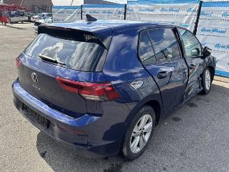 Volkswagen Golf Life picture 3