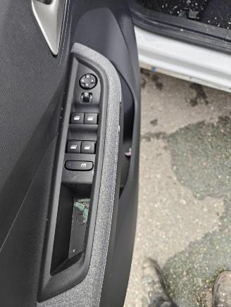 Opel Frontera Electric GS 83KW picture 8