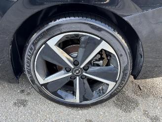 Opel Astra Sports Tourer GS Head up picture 15