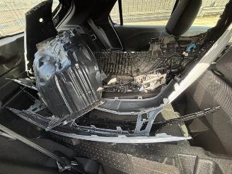 Opel Corsa Level 4 1.2 Turbo (74kW) Automaat picture 10