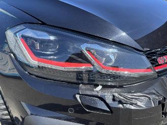 Volkswagen Golf GTI Performance DSG picture 12