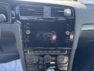 Volkswagen Golf GTI Performance DSG picture 18