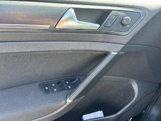 Volkswagen Golf GTI Performance DSG picture 21