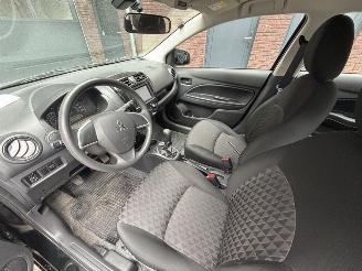 Mitsubishi Space-star Select picture 12