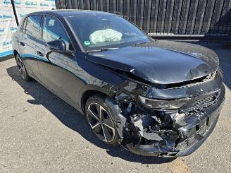 Opel Astra GS Plug-in Hybrid 180 PK Matrix picture 2