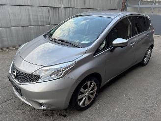 krockskadad bil auto Nissan Note Acenta 1.2 (72kW) Automaat! 2015/6