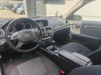 Mercedes C-klasse 200 C 200 T CDI BlueEfficiency picture 9