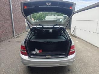 Mercedes C-klasse 200 C 200 T CDI BlueEfficiency picture 5