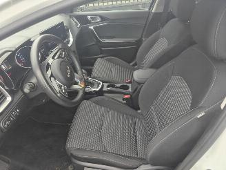 Kia Ceed Attract 1.5t AUT NAV picture 15