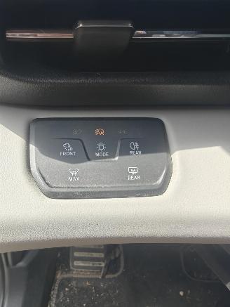Ford Explorer Premium RWD (77kW) SOH 100% picture 24