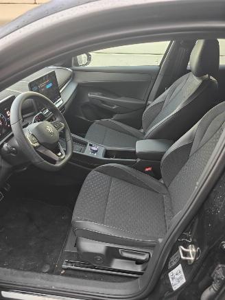 Volkswagen T-Roc 1.5 eTSI 110 kW R-Line picture 19