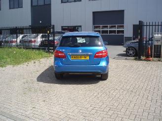 Mercedes B-klasse B180 picture 1