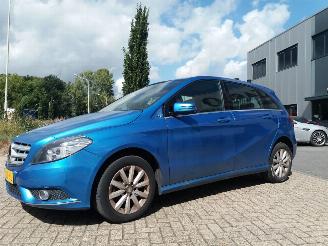 Mercedes B-klasse B-200 picture 3