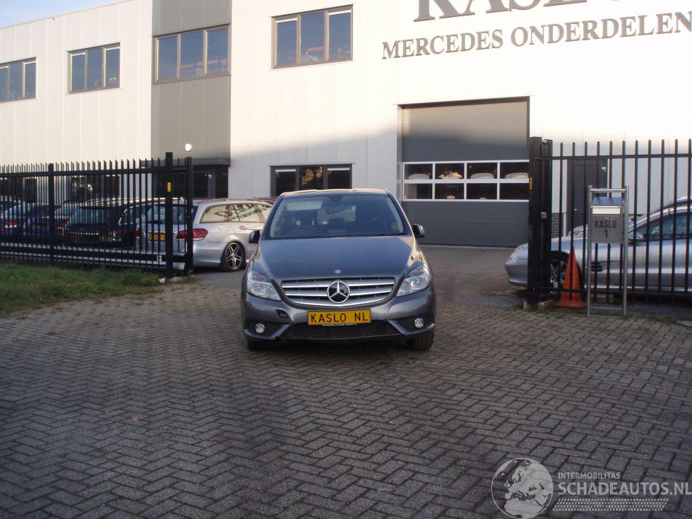 Mercedes B-klasse B-180 BLUEE