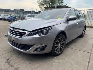 demontáž osobní automobily Peugeot 308 308 SW (L4/L9/LC/LJ/LR), Combi 5-drs, 2014 / 2021 1.6 BlueHDi 120 2015/11