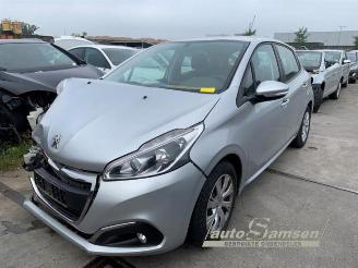 Uttjänta bilar auto Peugeot 208 208 I (CA/CC/CK/CL), Hatchback, 2012 / 2019 1.2 Vti 12V PureTech 82 2017/10