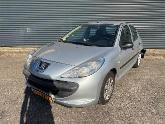 krockskadad bil auto Peugeot 206+  2010/3
