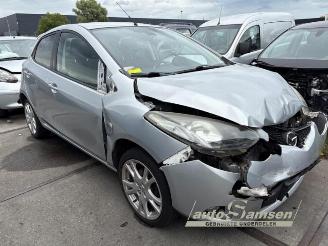 Vrakbiler auto Mazda 2 2 (DE), Hatchback, 2007 / 2015 1.3 16V S-VT High Power 2008/1