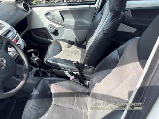 Toyota Aygo Aygo (B10), Hatchback, 2005 / 2014 1.0 12V VVT-i picture 15