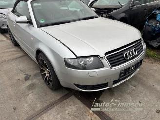 Coche siniestrado Audi A4  2004