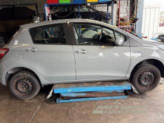 Toyota Yaris Yaris III (P13), Hatchback, 2010 / 2020 1.5 16V Hybrid picture 4