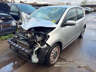 Salvage car Volkswagen Up! Up! (121), Hatchback, 2011 1.0 12V 75 2014/2