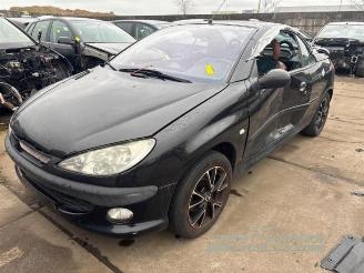 Uttjänta bilar auto Peugeot 206 206 CC (2D), Cabrio, 2000 / 2007 1.6 16V 2004/5