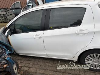 Toyota Yaris Yaris III (P13), Hatchback, 2010 / 2020 1.0 12V VVT-i picture 2