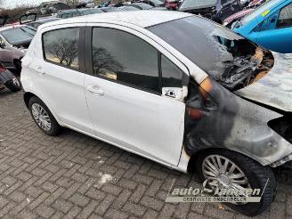Toyota Yaris Yaris III (P13), Hatchback, 2010 / 2020 1.0 12V VVT-i picture 8