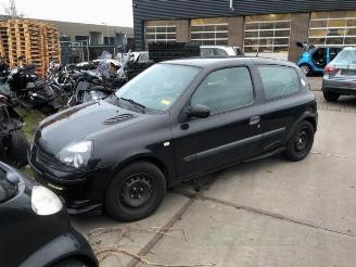 Uttjänta bilar auto Renault Clio Clio II (BB/CB), Hatchback, 1998 / 2016 1.6 16V 2003/7