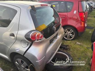 Toyota Aygo Aygo (B10), Hatchback, 2005 / 2014 1.0 12V VVT-i picture 9