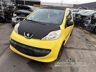 Dezmembrări autoturisme Peugeot 107 107, Hatchback, 2005 / 2014 1.0 12V 2005/12