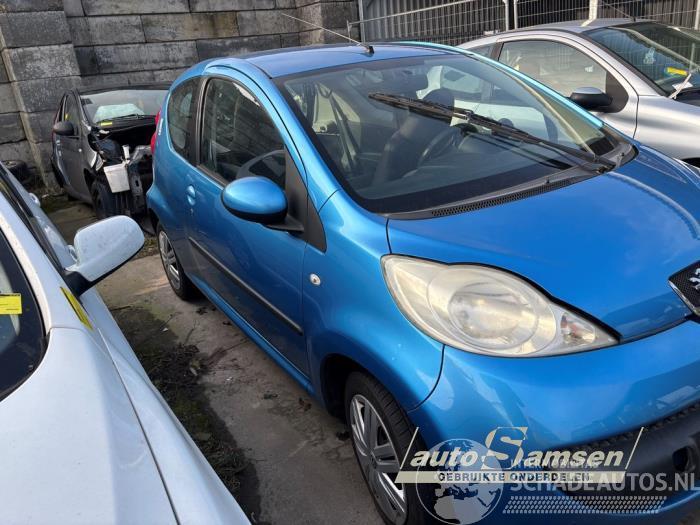 Peugeot 107 107, Hatchback, 2005 / 2014 1.0 12V