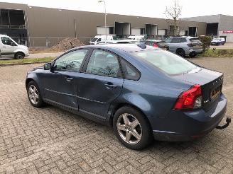 Volvo S-40  picture 5