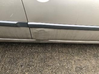 Renault Scenic  picture 3