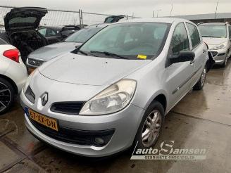 Uttjänta bilar auto Renault Clio Clio III (BR/CR), Hatchback, 2005 / 2014 1.2 16V TCe 100 2007/10